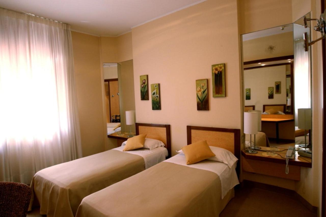 Hotel Globo Formigine Extérieur photo